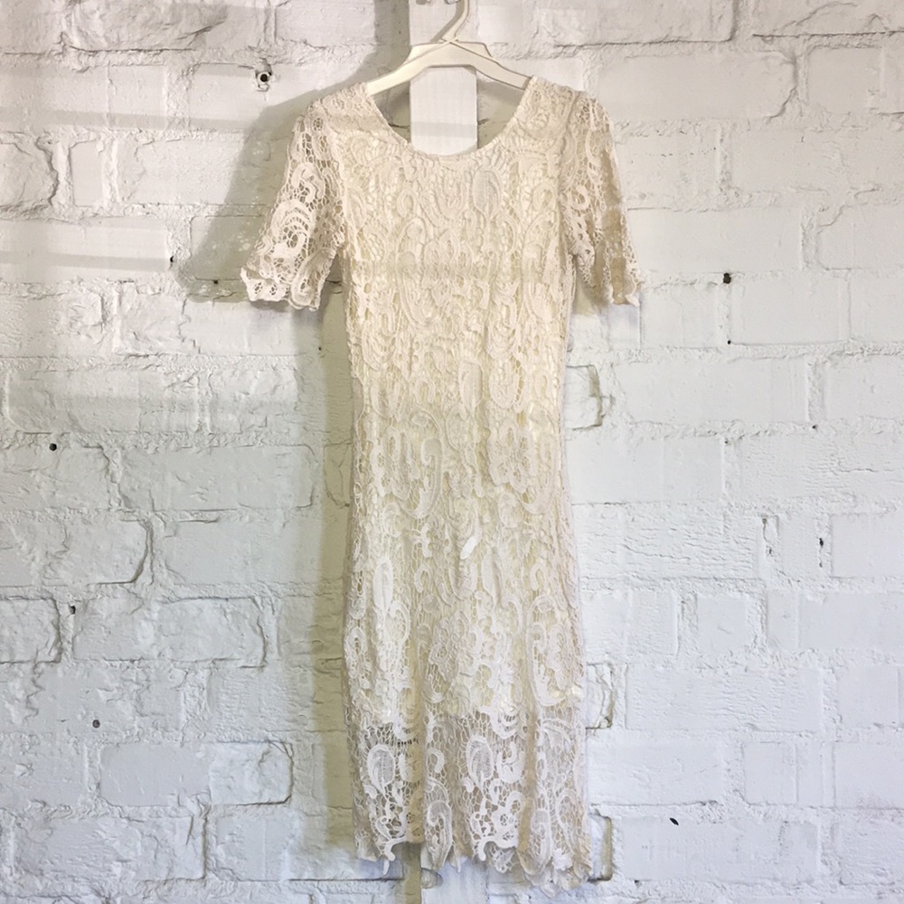 Ivory Lace Short Sleeve Fitted Wiggle Dress